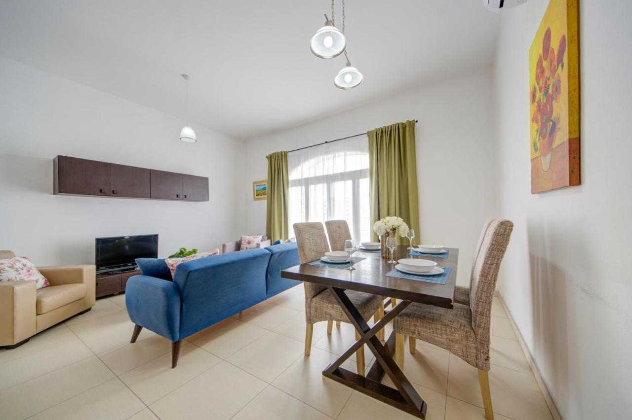 St Julians 2 Bedroom Apartment With Commanding Seaviews By Shortletsmalta Сент Джулианс Экстерьер фото